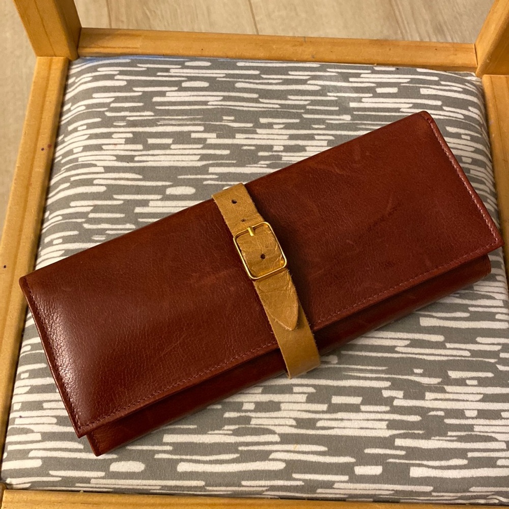 VTG Tilley Leather Travel Wallet Document Holder Tri Fold Brown Tan Buckle '70s